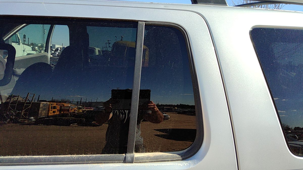 2002-2010 Ford Explorer Driver Left Rear Vent Window Back Door Glass With Frame