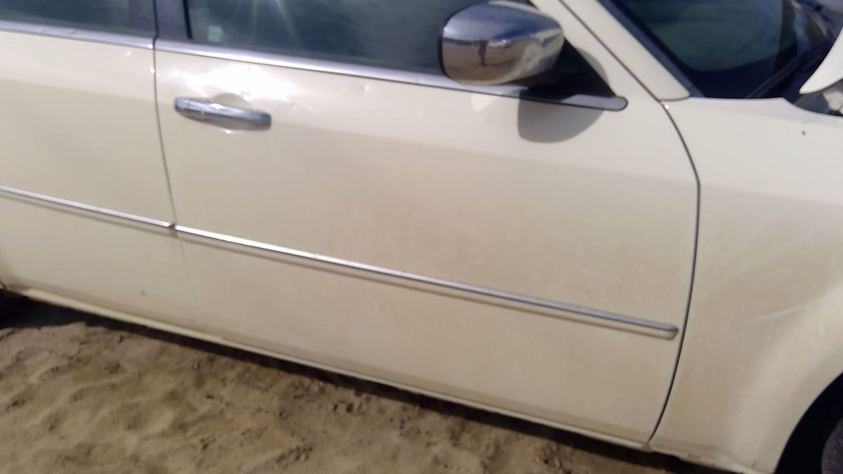 2010 Chrysler 300 Front Door