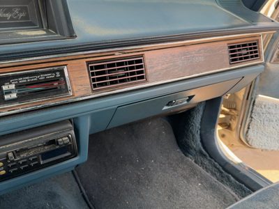 1985-1988 Oldsmobile 98 Passenger Dash Trim Bezel Oem Woodgrain 25532007