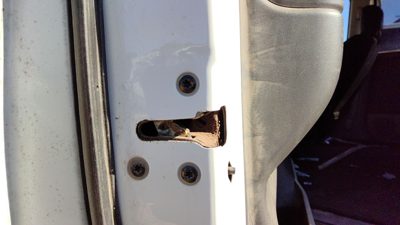04-14 Nissan Titan Driver Left Rear Door Latch With Rods/cables Crew Cab Back