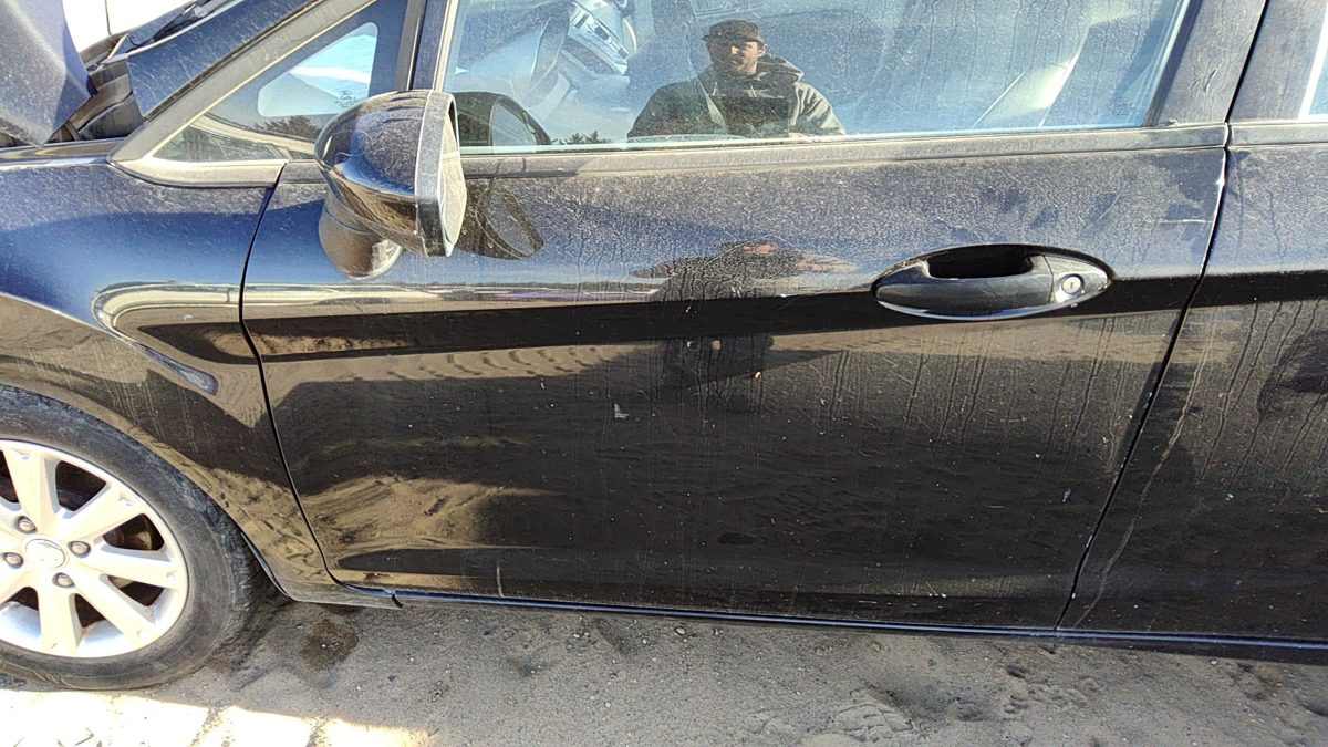2011 Ford Fiesta Front Door