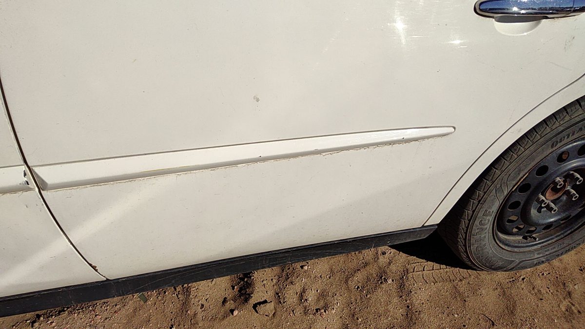 05-09 Lacrosse Driver Left Rear Moulding From Door Oem Back Trim Strip White 40U