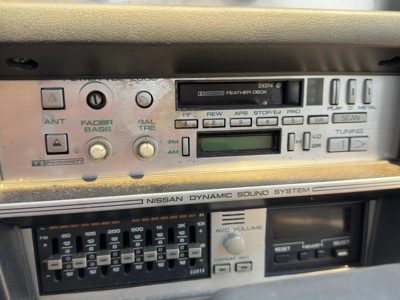 1987 Nissan Maxima Audio & Visual Equip.(radio)