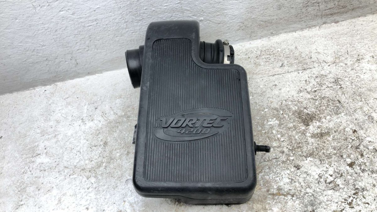 2002-2004 Chevy Trail Blazer Air Intake Resonator Oem 15044876