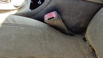 00-02 Oldsmobile Intrigue Driver Left Front Seat Belt Buckle Receiver Gray 142