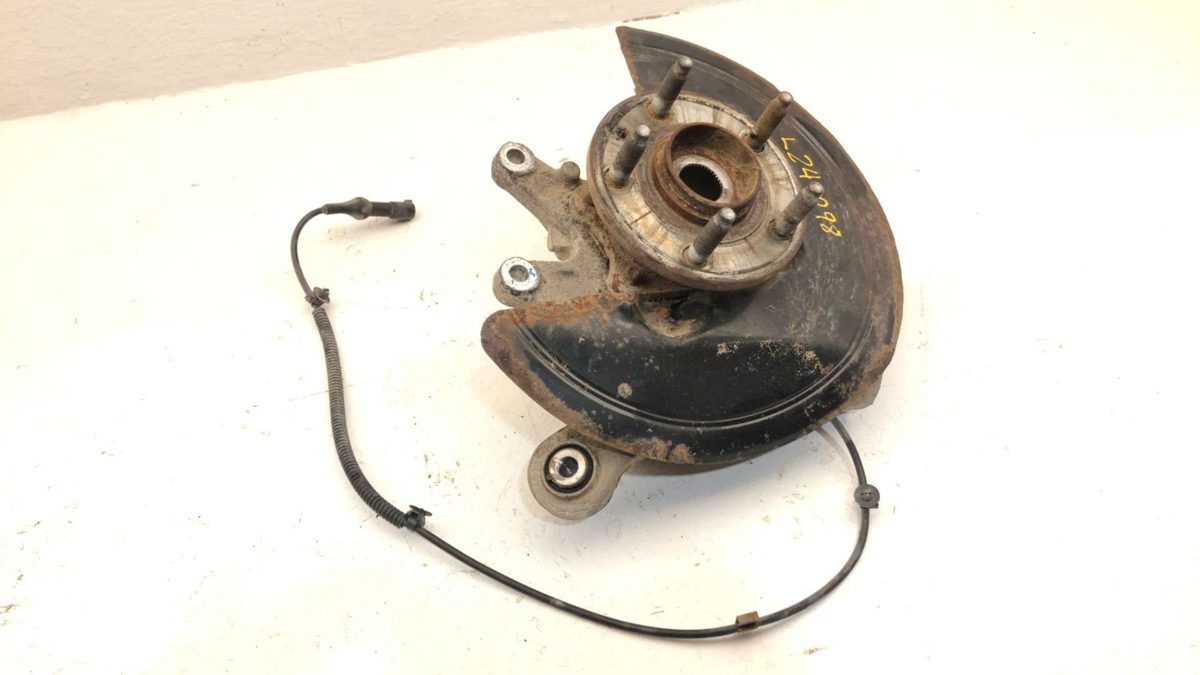 2005-07 Freestyle Driver Left Rear Knuckle Assembly Stub Axle With Wheel Hub Awd