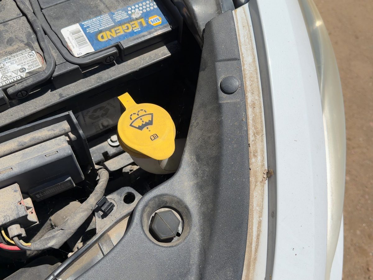 2013-2016 Dodge Dart Windshield Washer Fluid Reservoir With Pump Oem Wiper Tank