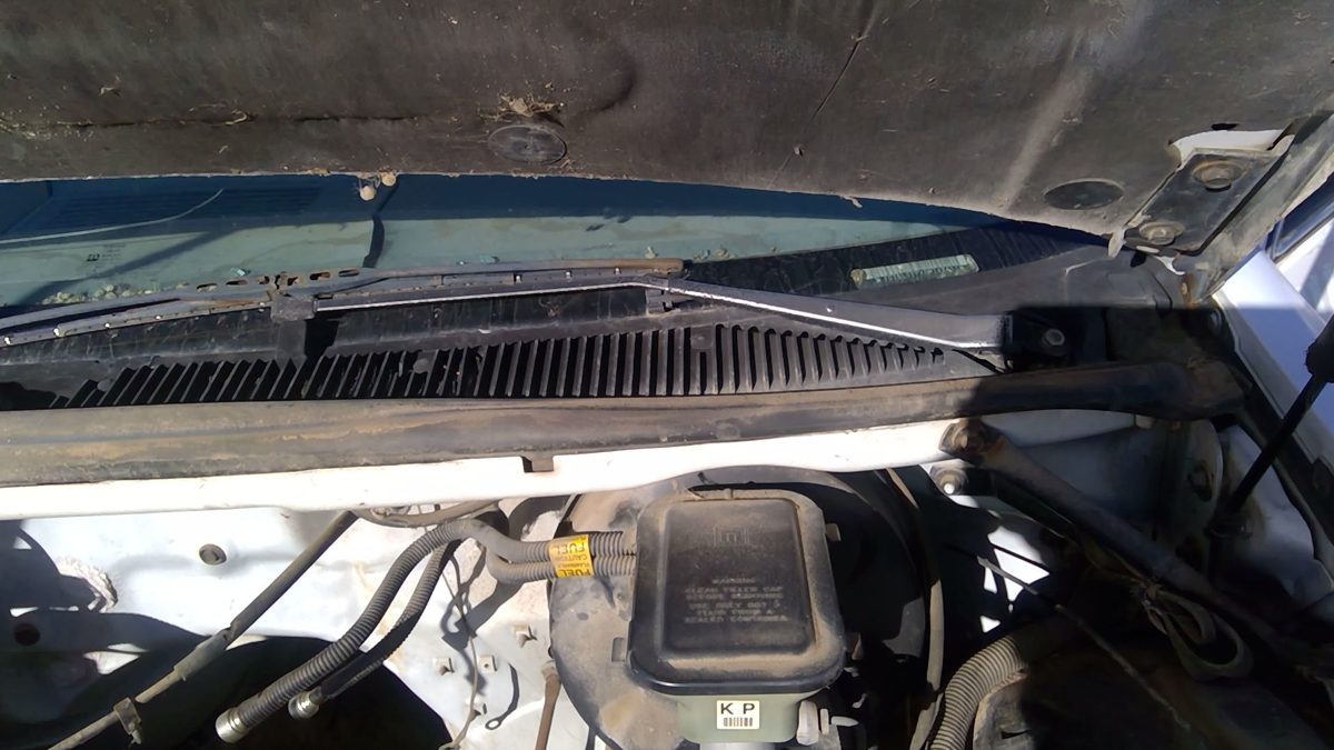 1994 Chevy Caprice Driver Left Windshield Wiper Arm Oem Blade Lever