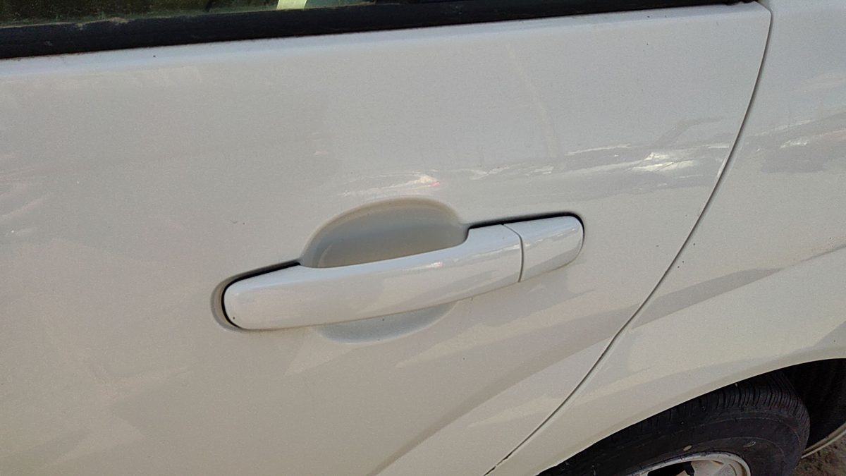 04-08 Chevy New Style Malibu Driver Left Rear Outside Door Handle Back White 40U