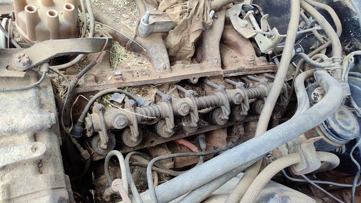 1964 Ford Thunderbird Cylinder Head