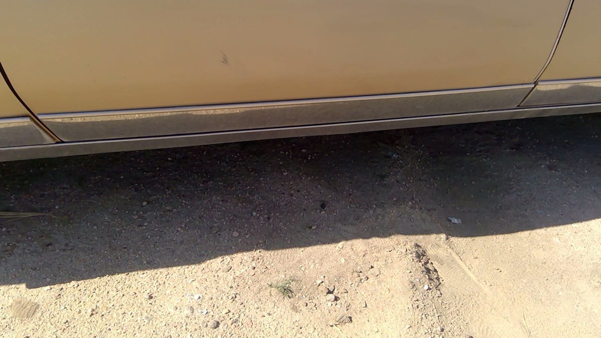 1980-1985 Olds 88 Driver Left Front Moulding From Door Oem Trim Strip