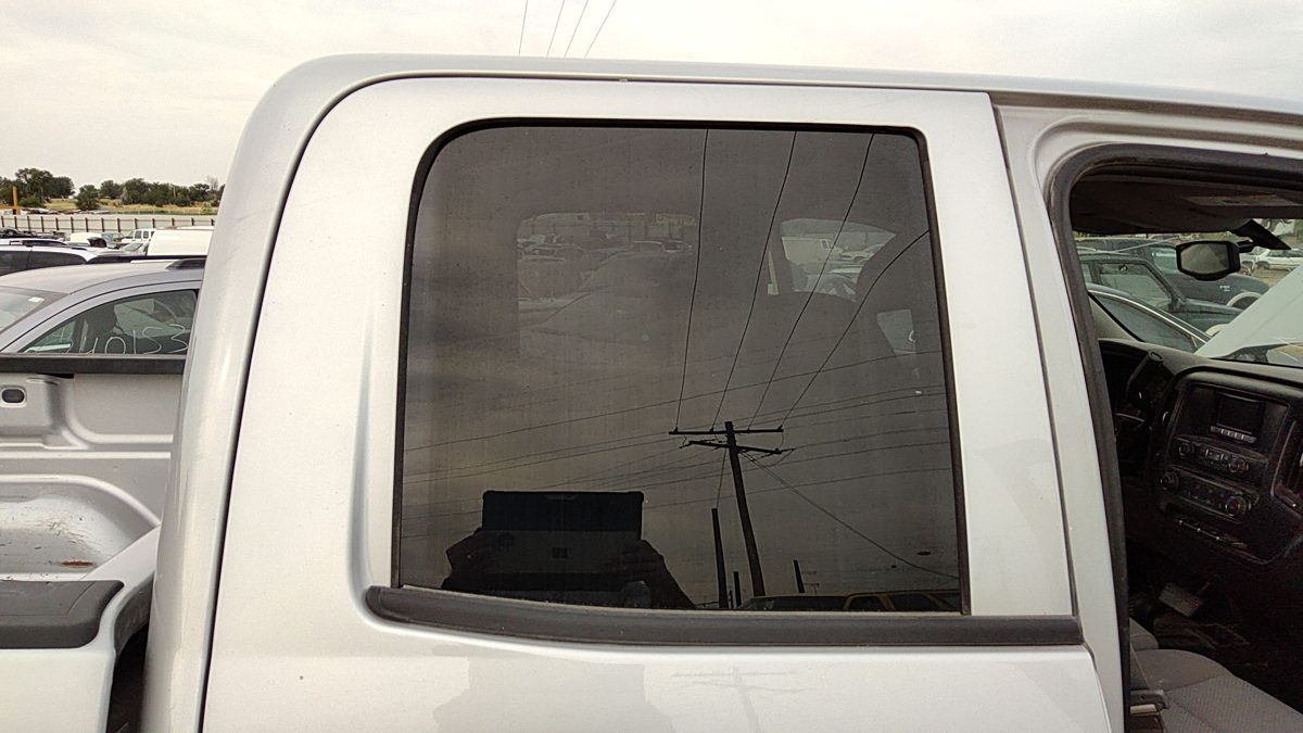 2014-2019 Silverado 1500 Passenger Right Rear Side Window Door Glass Oem Back