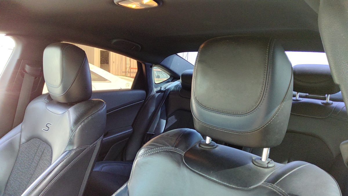 2015-2017 Chrysler 200 Pair Of Headrests Oem Left Right Set Seat Black X9