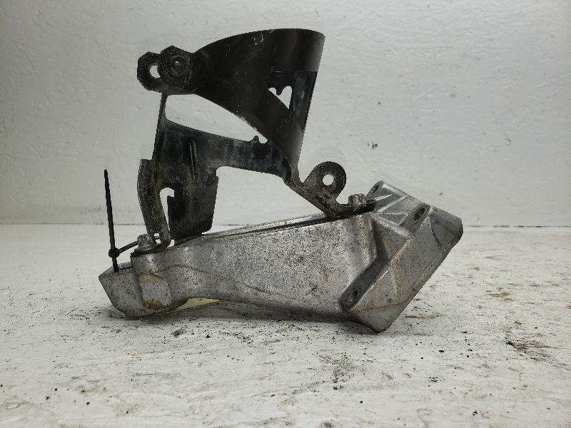 2006 Dodge Sprinter Van 3500 Driver Left Motor Mount Assembly Oem A6122230004