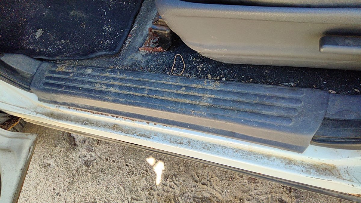 2005 Ford Explorer Driver Left Lower Sill Step Moulding Trim Panel Rt Graphite