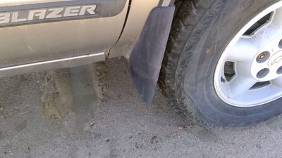 1995-1998 Chevy S10 Blazer Passenger Right Lower Mud Flap Rock Guard Oem