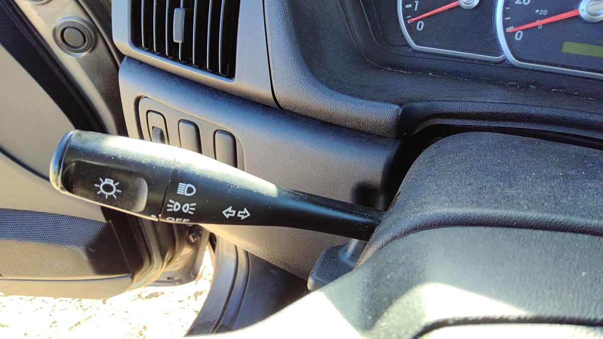 04 Mitsubishi Endeavor Turn Signal Switch Windshield Wiper Column Control Lever