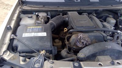 05-06 Trail Blazer Complete Air Intake Assembly Filter Box Housing Wth Tube 4.2L