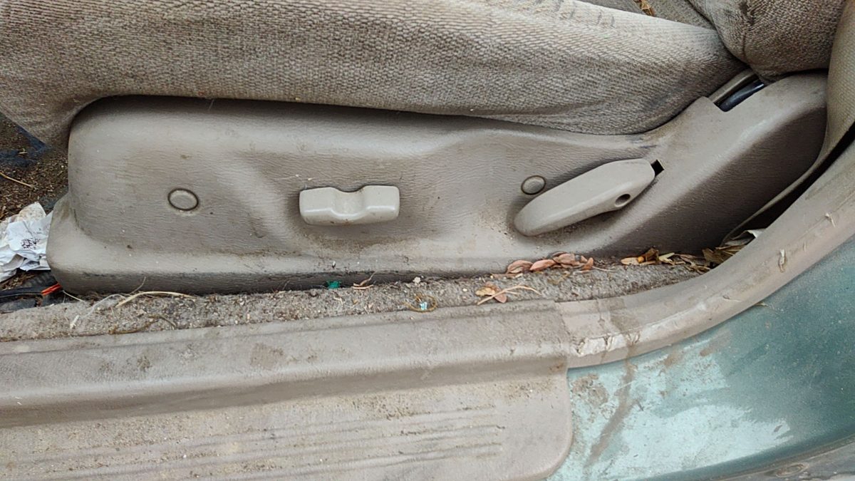 2004 Legacy Outback Driver Left Side Power Seat Switch With Trim Panel Oem Tan