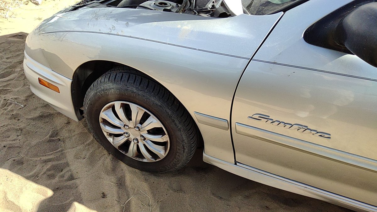 2002 Pontiac Sunfire Fender