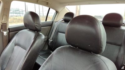 2007-2009 Nissan Sentra Pair Of Front Headrests Oem Left Right Set Seat