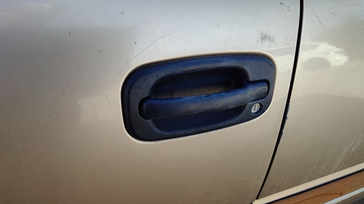 2004 Chevy Silverado 1500 Outside Door Handle