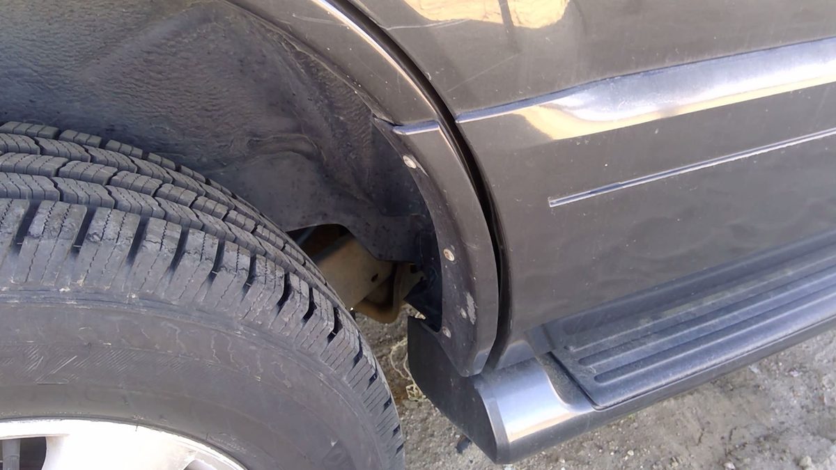 2007 Mountaineer Passenger Right Rear Moulding On Quarter Panel Charcoal G5
