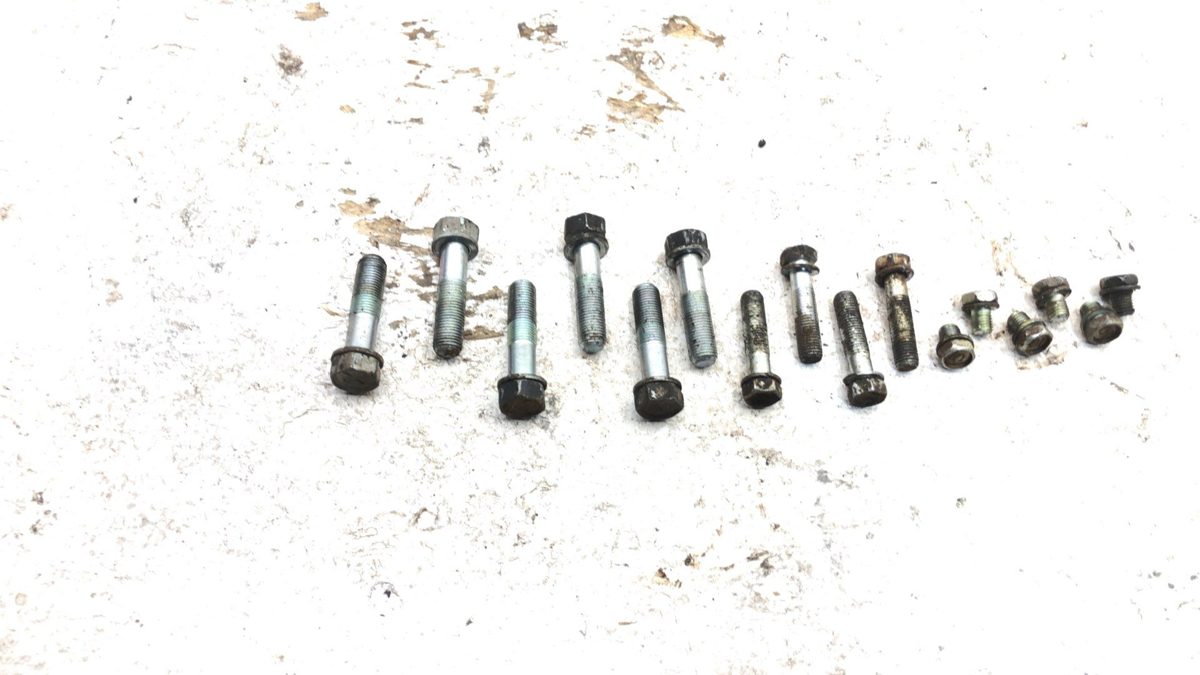 07 Tundra Set Of Bolts For Transmission Factory Hardware Fasteners 4.7L At 4X2