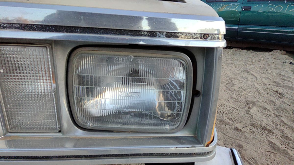 1981 Chevy Malibu Headlamp Assembly