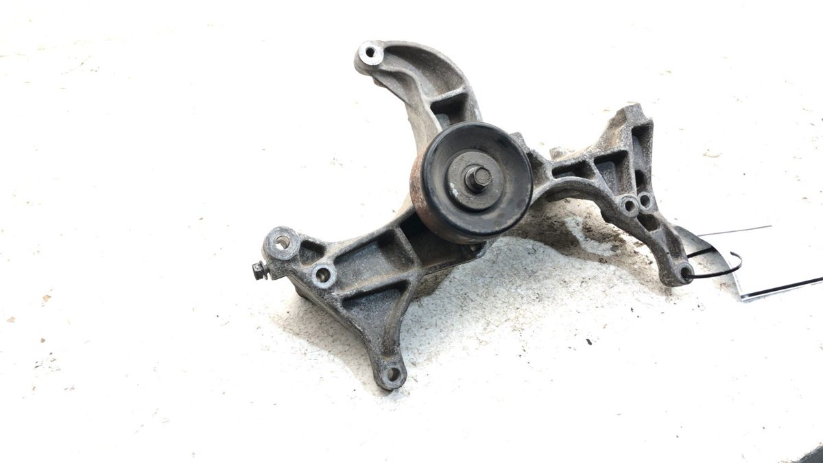 1993 Jeep Grand Cherokee Mount Bracket Set For Ac Compressor Oem With Bolts 5.2L