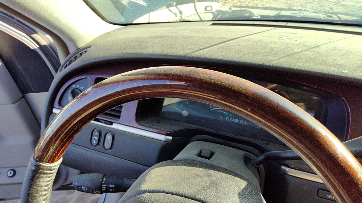 2003 Lincoln & Town Car Steering Wheel