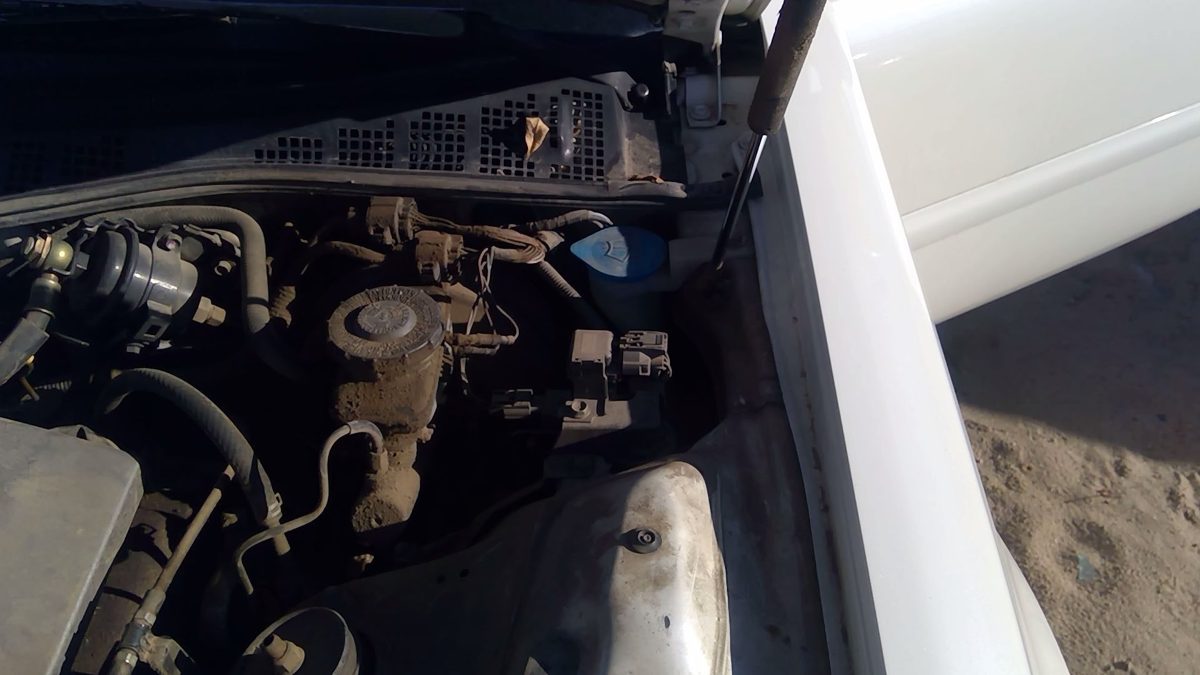 1995-1997 Acura Tl Windshield Washer Fluid Reservoir With Pump Wiper Tank 76841