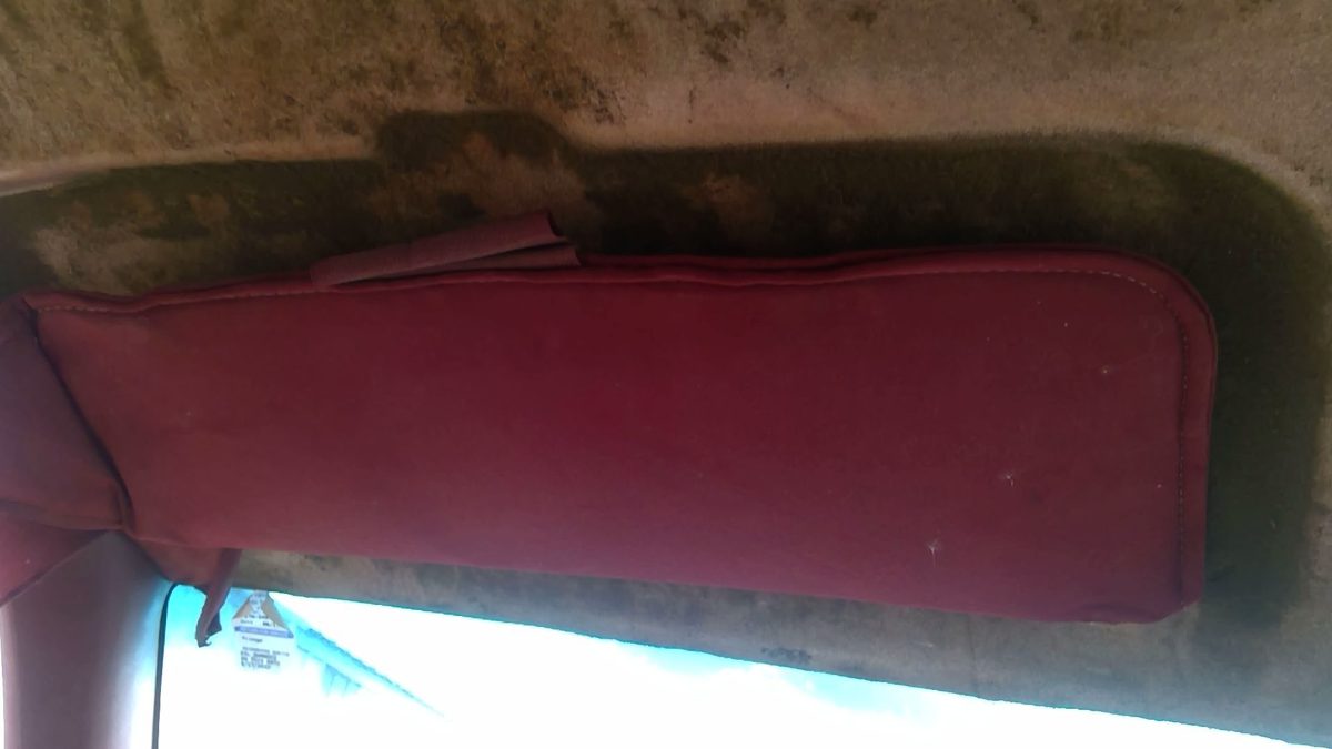 1988-1991 Gmc Sierra 2500 Driver Left Sun Visor Oem Red