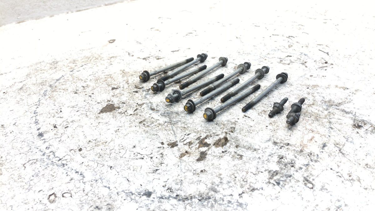 2007-09 Chevy Impala Set Of Bolts For Intake Manifold Oem 5.3L Factory Hardware
