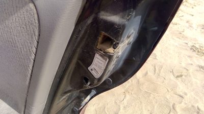 1996-1999 Saturn Sw2 Passenger Right Rear Door Latch With Rods/Cables Oem Back