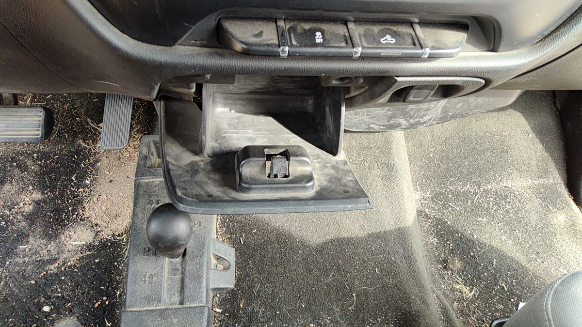 2014-2019 Silverado 1500 Lower Dash Cubby Tray Oem H2r Gray