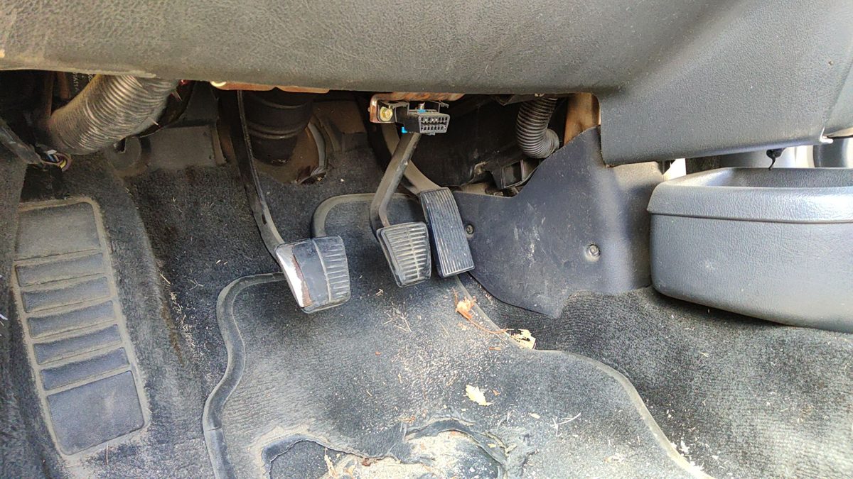2003 Chevy Cavalier Complete Clutch And Brake Pedal Assembly Oem