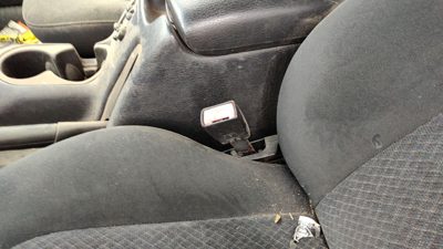 2002 Jeep Liberty Front Seat Belt