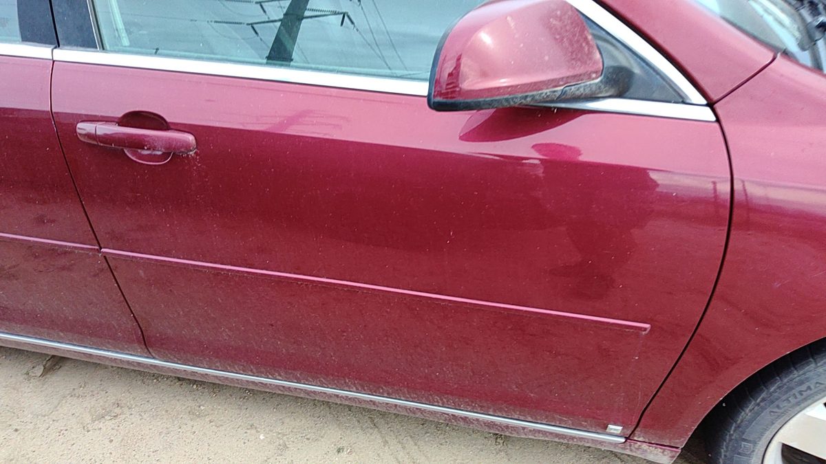 2009 Chevy Malibu Front Door