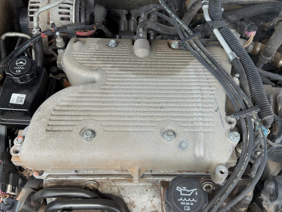 2008 Chevy Impala Upper Intake Manifold Oem 3.5L 12626550