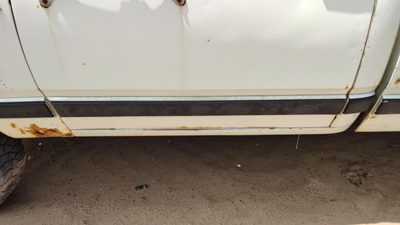 1984-1990 Dodge Ram W250 Driver Left Front Moulding From Door Oem Trim Strip