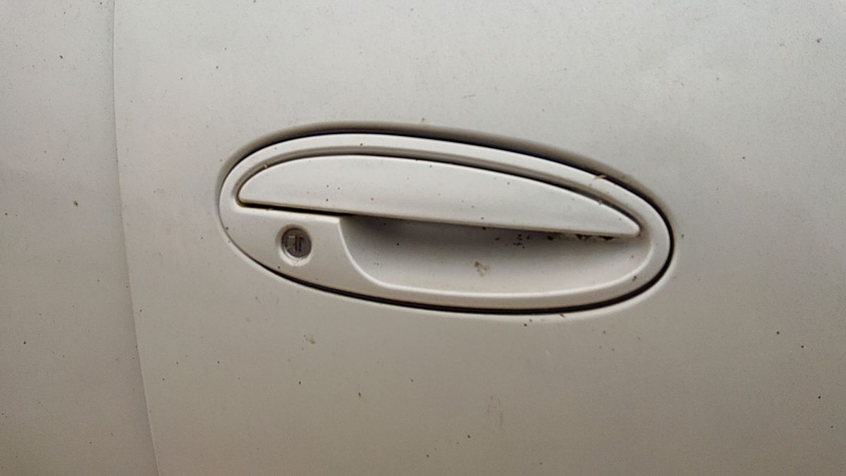1997-2005 Buick Park Ave Passenger Right Front Outside Door Handle Oem White 78u