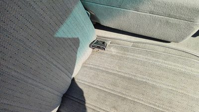 1990 Olds 88 Passenger Right Front Seat Belt Buckle Receiver Oem Gray