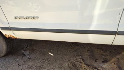 2005 Ford Explorer Driver Left Front Moulding From Door Oem Trim Strip