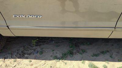 02-10 Ford Explorer Driver Left Front Moulding From Door Oem Trim Strip Gold Tk