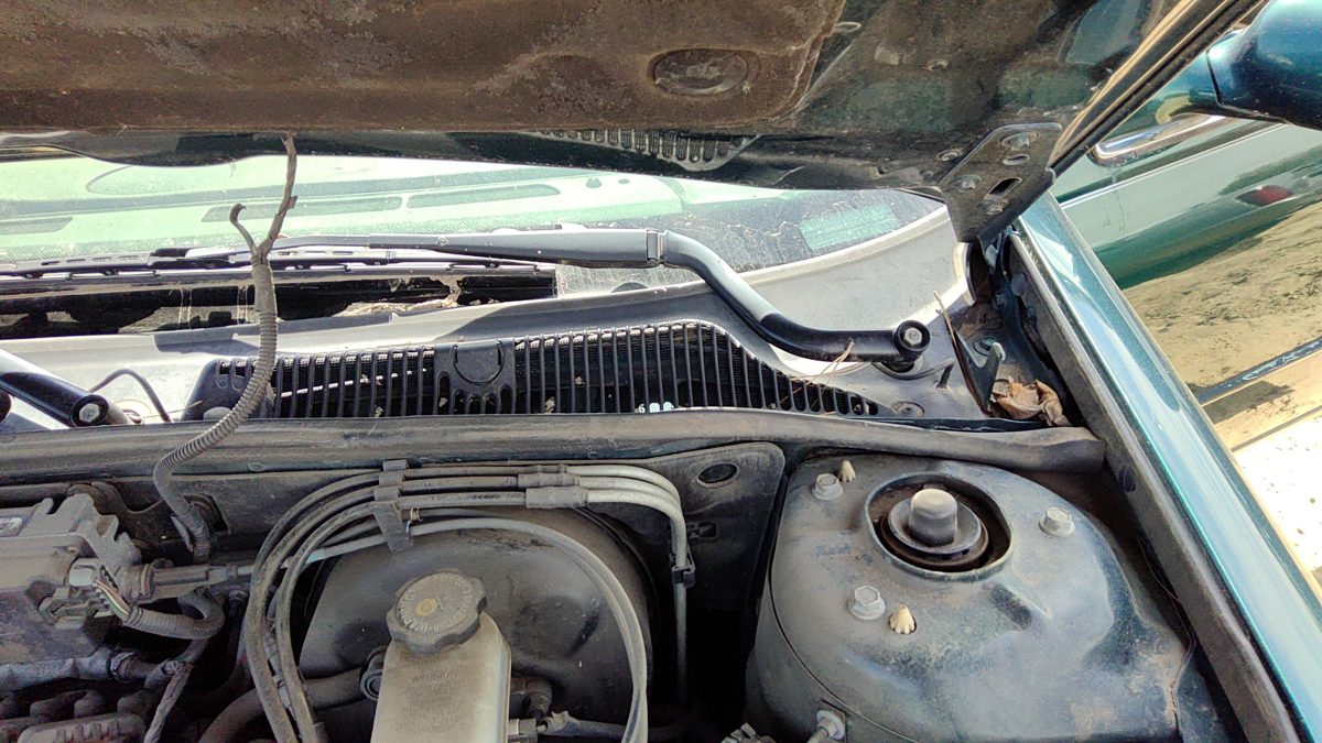 1998-2004 Cadillac Seville Driver Left Windshield Wiper Arm Oem Blade Lever