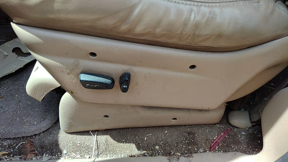 00 Town & Country Driver Left Side Power Seat Switch With Trim Panel Oem Tan