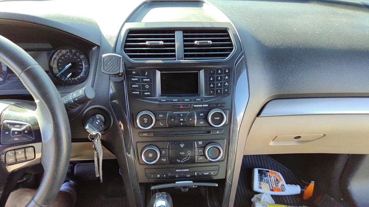 2016 Ford Explorer Dash Panel
