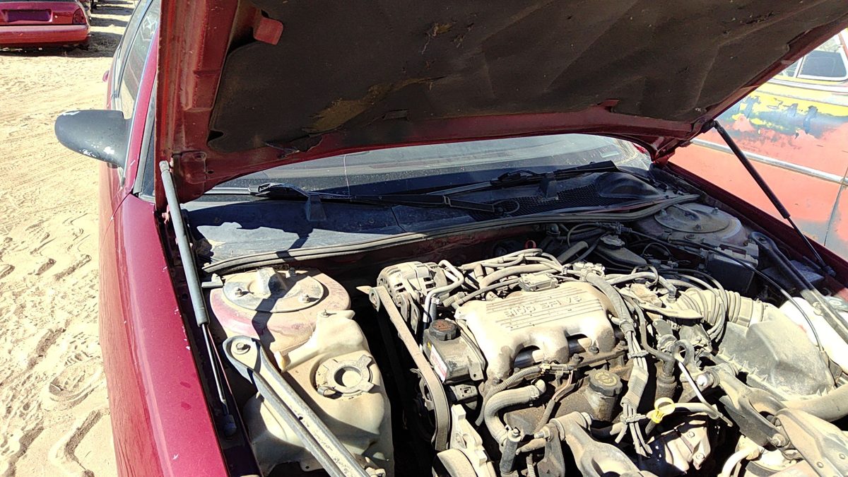 1995-1998 Chevy Lumina Pair Of Hood Hinges Right Left Set Assembly Oem Red