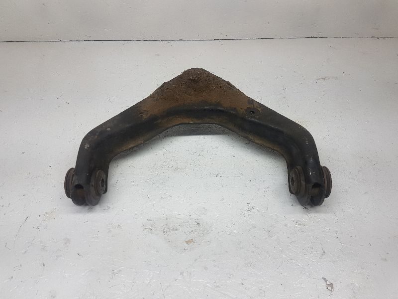 2011-2019 Chevy Silverado 2500 Passenger Right Upper Control Arm Front 20924215